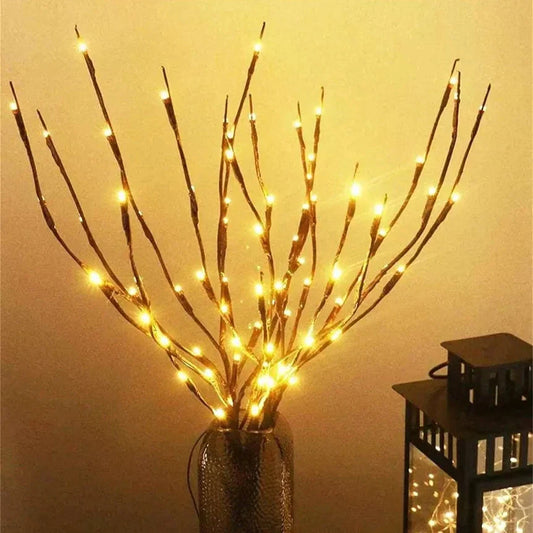 Marilyn – Lampe aus Weidenzweigen mit sanftem Naturlicht