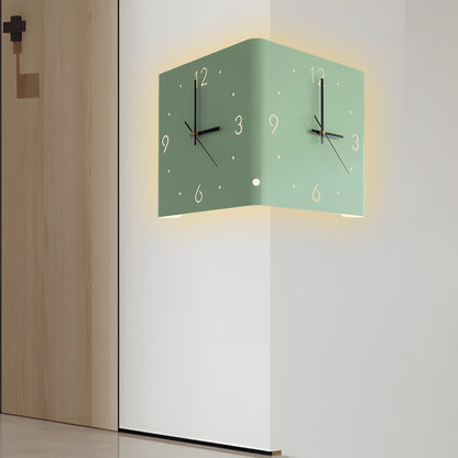 Elina – Beidseitige Wandleuchte mit Uhr