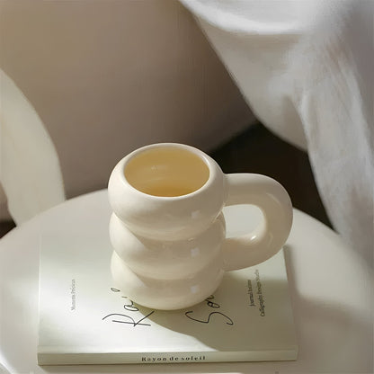 Amélie – Große Keramiktasse im Französischen Stil