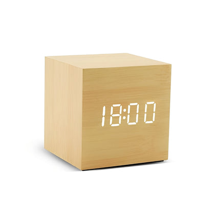 Verno – Schlichte Digitale Projektionsuhr aus Holz