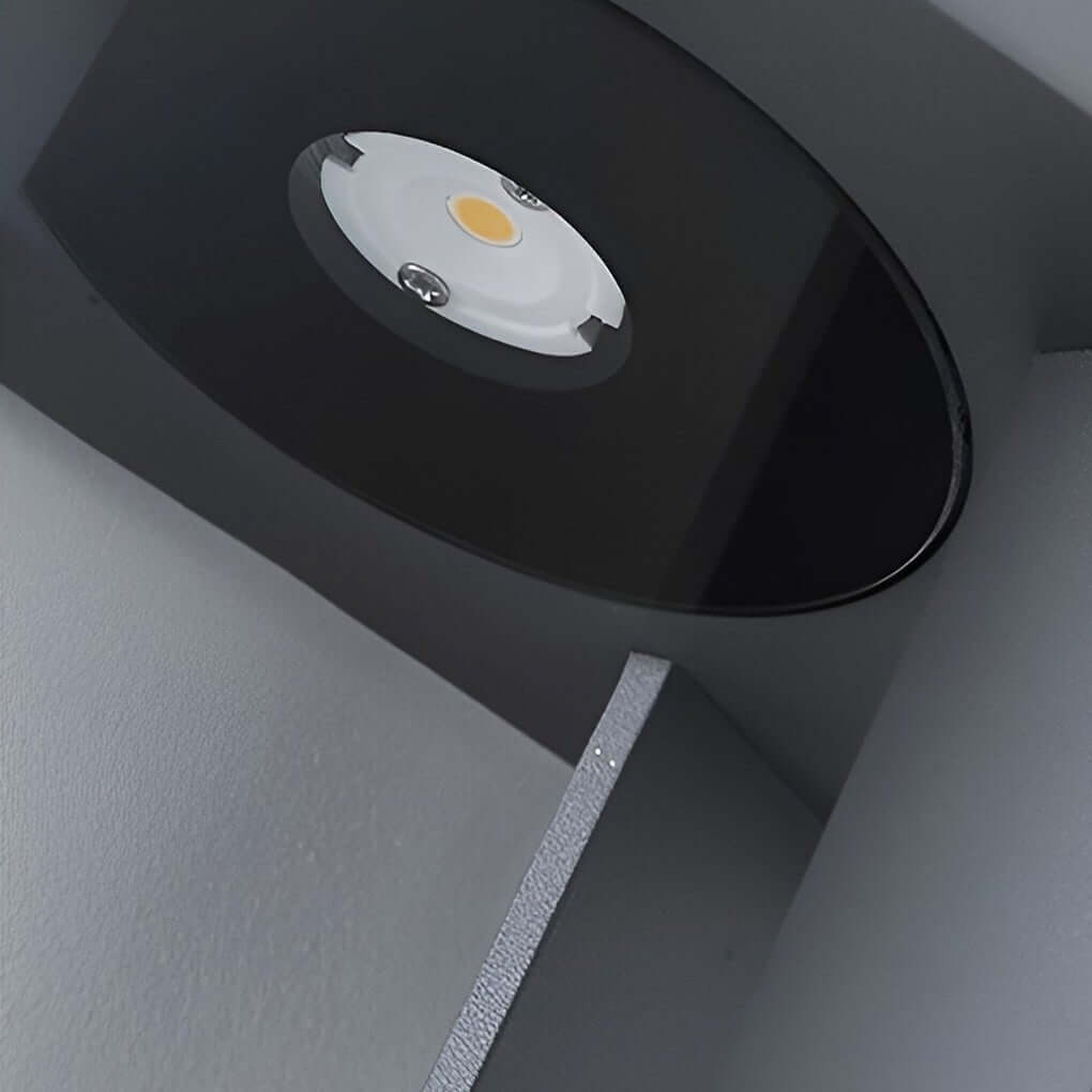 Reina – Solar-Gartenlampe im Laternenstil