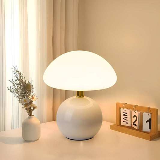 Nelly – Moderne Pilz-Tischleuchte im Frost-Design
