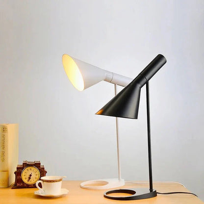 Kaela – LED Minimalistische Stehlampe